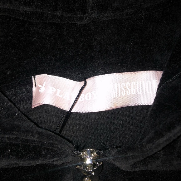 PLAYBOY X MISSGUIDED black velour cropped hoodie - Picture 6 of 6